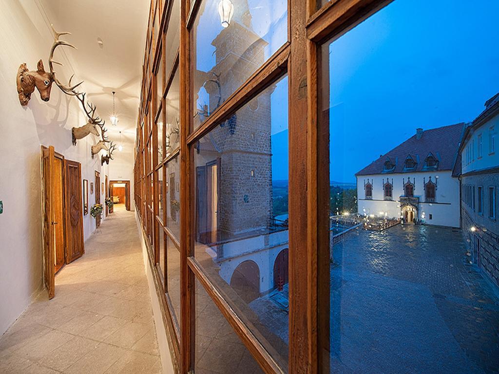 Ea Zamecky Hotel Hrubá Skála Exterior foto