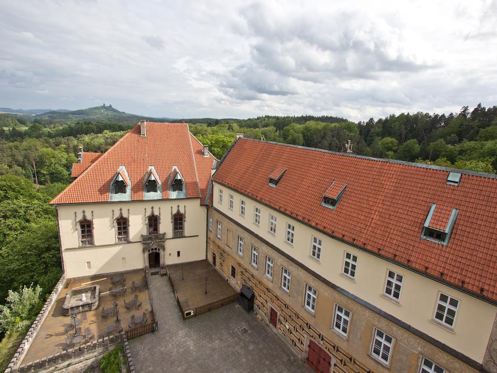 Ea Zamecky Hotel Hrubá Skála Exterior foto