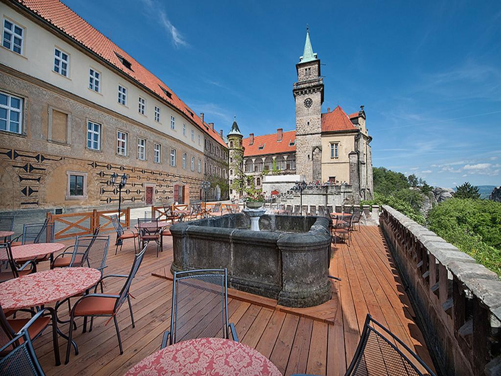 Ea Zamecky Hotel Hrubá Skála Exterior foto